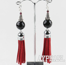 Boucles d'oreilles en agate noire avec des glands