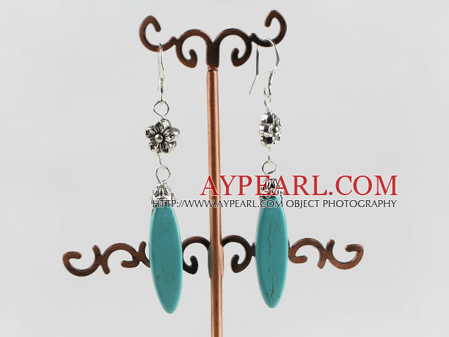 Boucles d'oreilles turquoise feuille forme avec breloque en argent fleur tibet