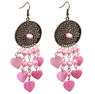 Vintage Style Chandelier Shape Pink Pearl Heart Shell Dangle Earrings With Round Bronze Accessory