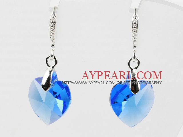 14mm forme de coeur bleu foncé Boucles cristal autrichien