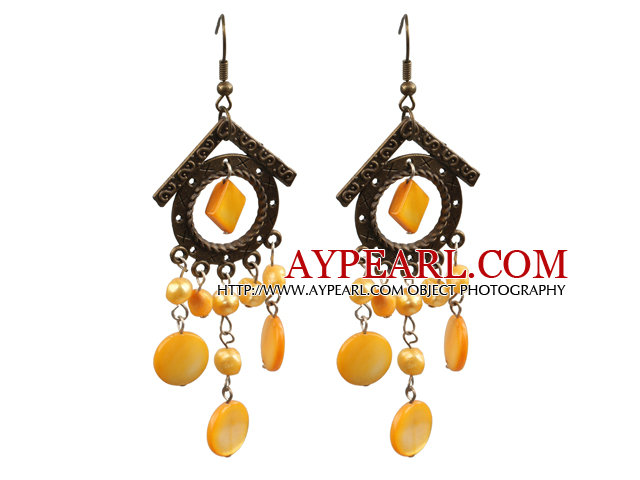 Vintage Style Chandelier Shape Orange Pearl Shell Dangle korvakorut