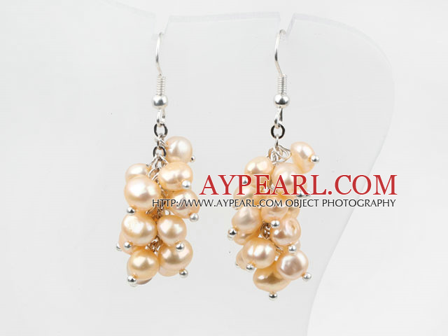 Cluster Style färgade beige färg Freshwater Pearl Örhängen