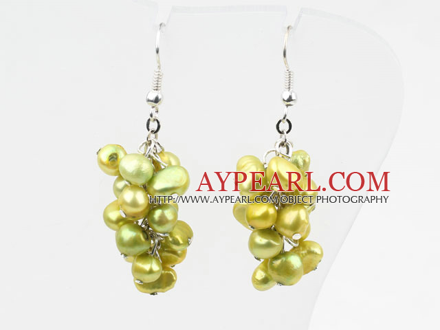 Cluster de style teints jaune vert Boucles d'oreilles de couleur perle d'eau douce