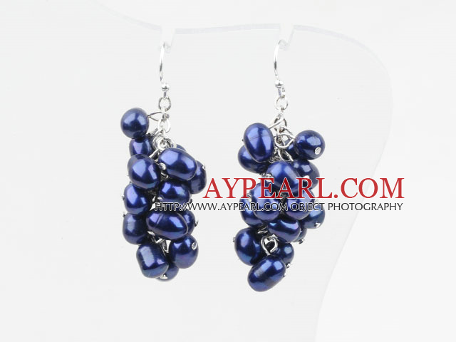 Style de cluster Haut de couleur bleu foncé percé Boucles d'oreilles perles d'eau douce