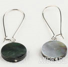 Lovely Simple 18Mm Black Disc Lip Shell Dangle Earrings With Hoop Earwires