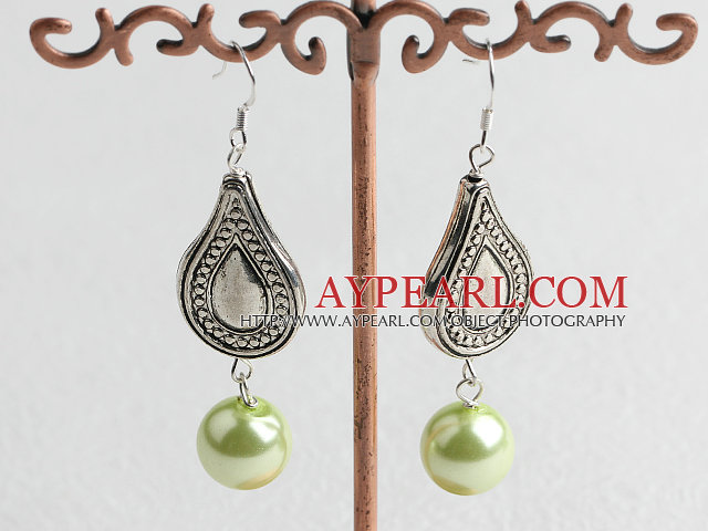 Fashion 12Mm Apple Green Round Acrylic Beads And Nut Shape Charm Dangle Earrings