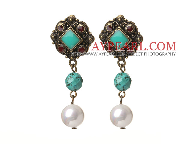 Style vintage élégant facettes Vert Turquoise et blanc Mer Shell perles Boucles d'oreilles