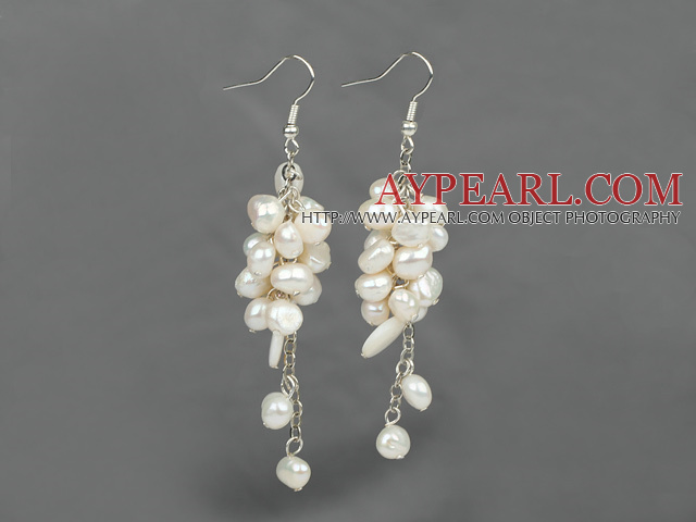 pôle style blanc perle et boucles d'oreilles coquille