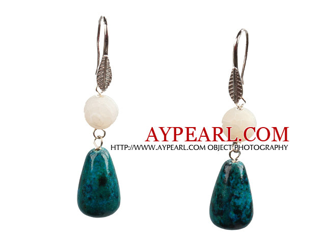 teint en vert boucles d'oreilles perles