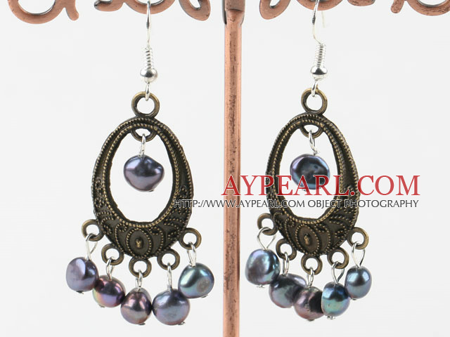 Lovely Vintage 6-7Mm Black Freshwater Pearl Dangle Earrings With Bronze Loop Charm