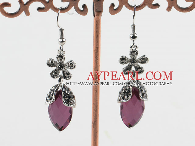 flower decorated elegant tear drop earrings with rhinestone