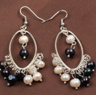 Belle 6-7mm blanc naturel et noir perle d'eau douce Dangle Grande Boucle d'oreilles