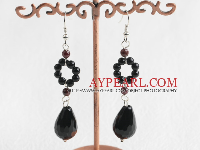 Elegant Black Agate Looped Teardrop Pendant And Garnet Dangle Earrings 