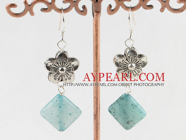 Lovely 14Mm Blue Jade And Flower Charm Dangle Earrings With Fish Hook