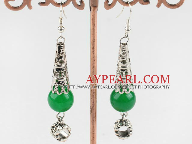 Hot New Style 12Mm Green Malay Jade And Horn Flower Charm Dangle Earrings