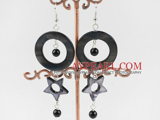 perle noire et boucles d'oreilles coquille