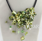 beautiful 17.7 inches green pearl and shell flower necklace