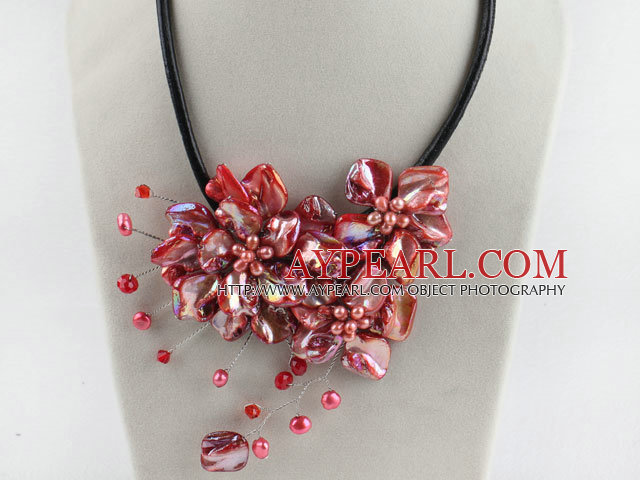 beautiful 17.7 inches red pearl and shell flower necklace