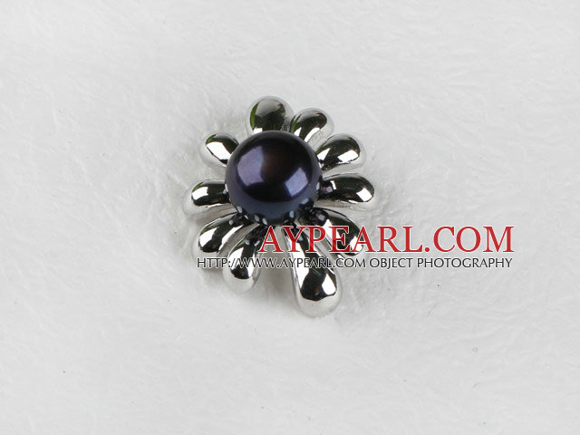 beautiful black fresh water pearl pendant ( no chains)