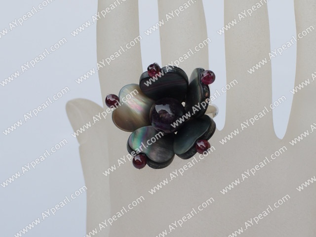 Beautiful Round Garnet Amethyst And Heart Shape Black Lip Shell Adjustable Ring