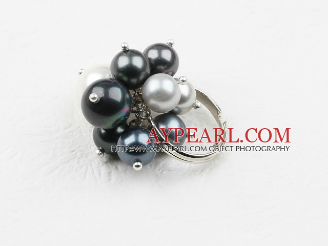 Classic Design noir et blanc perles de coquillage Bague réglable