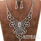 Classic Lace Shape Fashion Alloy med rhinestones Wedding Bridal Jewelry Set (halskjede og matchende øredobber)
