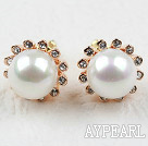 Immitation Runda Pearl med Flower Gold Shape STRASS Plated hypoallergent Studs Örhängen