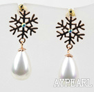 Déposer immitation Pearl avec flocon de neige strass en plaqué or Boucles d'oreilles Clous Hypoallergénique