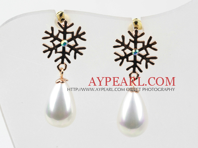 Immitation Drop Pearl with Snowflake Rhinestone Gold Plated Hypoallergenic Studs Earrings