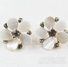 metal jewelry lovely flower shape earrings with rhinestone