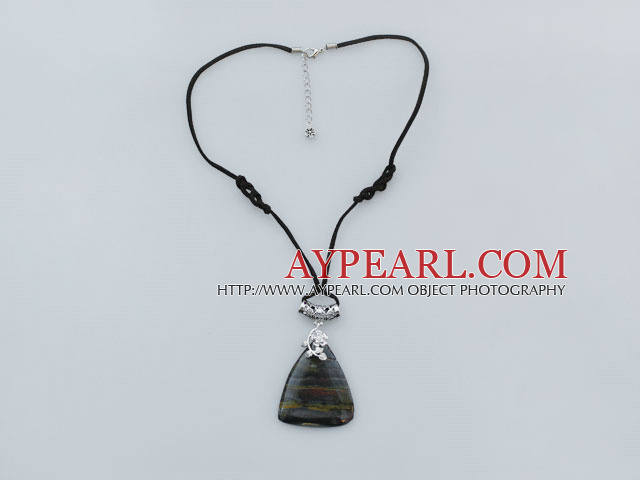 brand new gem pendant/necklace with extendable chain