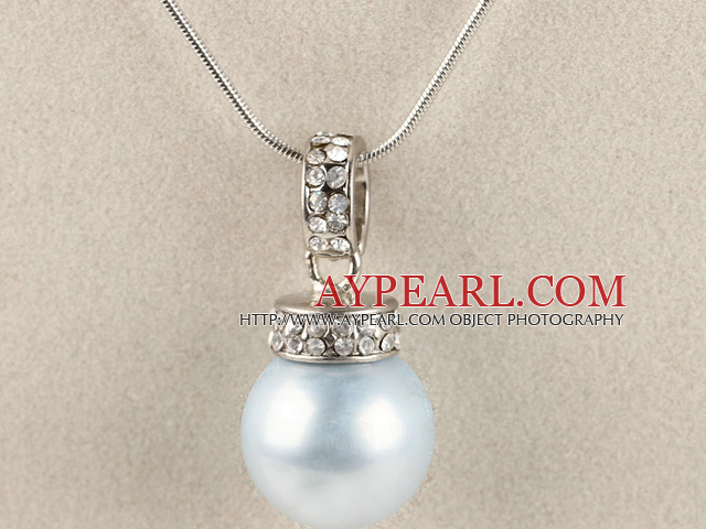 light blue 16mm sea shell bead pendant necklace with shinning crystal rhinestone
