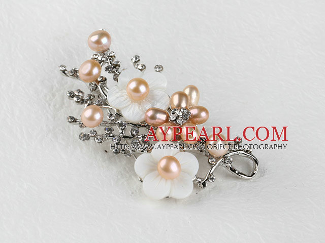 sparkly pink pearl flower brooch with rhinestone