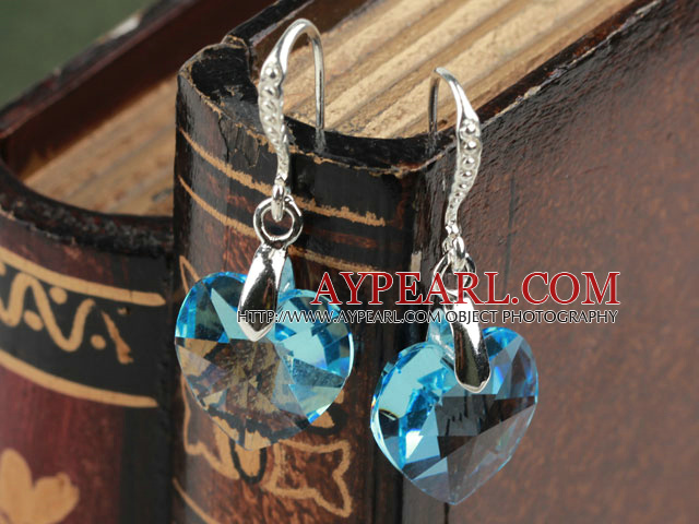 14mm forme de coeur Couleur Bleu Ciel Boucles d'oreilles cristal autrichien