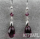 Style Classique Dangle Conception pourpre rouge à facettes en cristal Boucles d'oreilles goutte autrichiens Shape