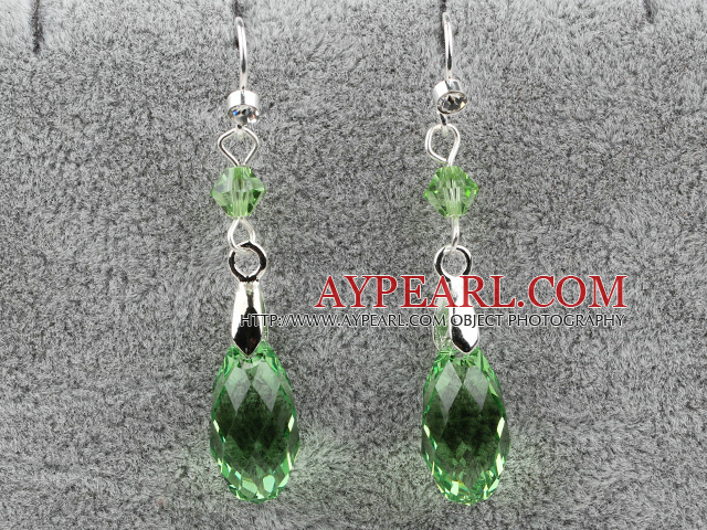 Style Classique Dangle Green Design à facettes en cristal Boucles d'oreilles goutte autrichiens Shape