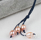 Enkel stil Natural Pink Freshwater Pearl Halsband med svart tråd