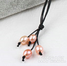 Enkel stil Natural Pink Freshwater Pearl Halsband med svart tråd