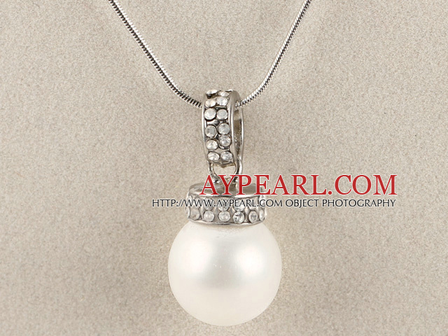 pure white 16mm sea shell bead pendant necklace with shinning crystal rhinestone
