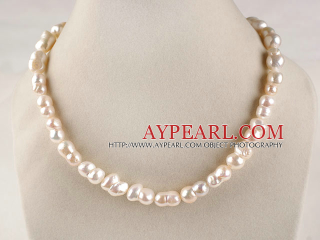 魅力的な15.7インチ10 * 14ミリメートルのピーナッツ形状の天然白色真珠のネックレス