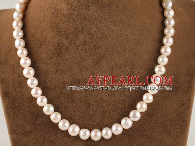 charmante 16,5 pouces 10-11mm couleur naturelle collier de perles blanches
