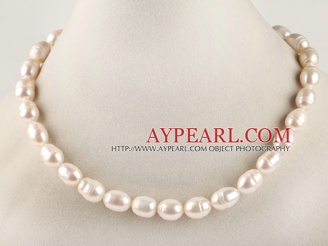 favourite 15.7 inches 11-12mm natural white baroque pearl necklace