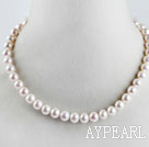 Un favori grade 15,7 pouces 10-10.5mm naturelles ronde collier de perles blanches