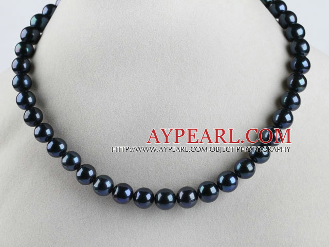 A grade stunning 15.7 inches 10-11mm black color round pearl necklace