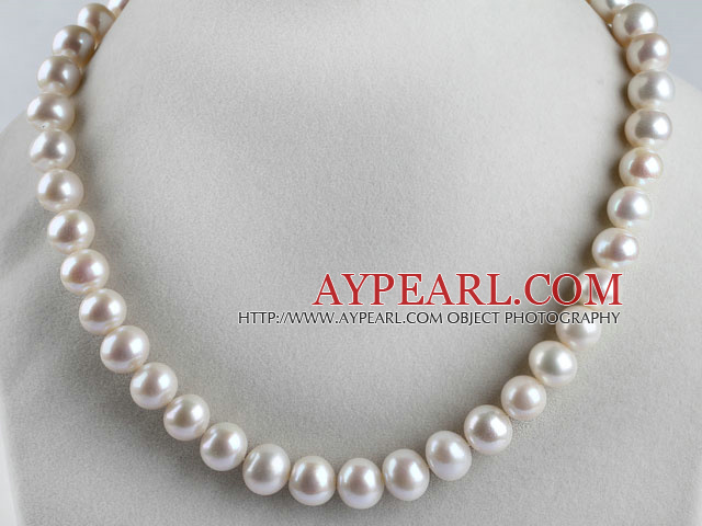 exquise 15,7 pouces 9-10mm couleur naturelle collier de perles blanches