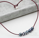 Simple Design Black FW Pearl Necklace with Red Leather