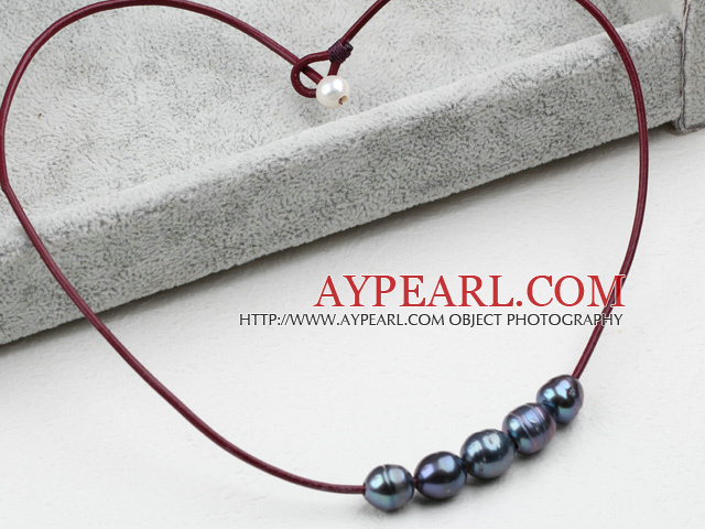 Simplu de design negru FW colier de perle cu piele rosie