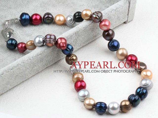 Classic Design Multi Color Screw Pearl Necklace