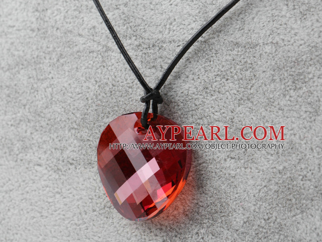 Simple Design Red Faceted Austrian Crystal Potato Chips Shape Pendant with Leather Chain