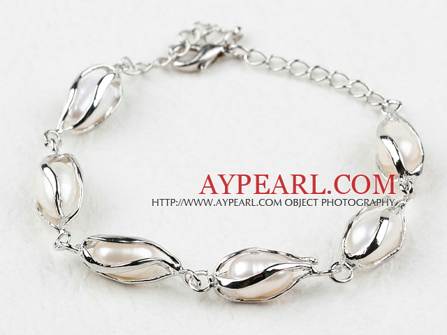 Fashion Style Riisi Shape Valkoinen makeanveden helmen metallirannekkeella kanssa Säädettävät Chain